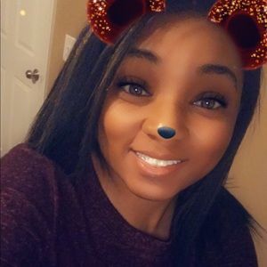 Meet your Posher, Rebecca